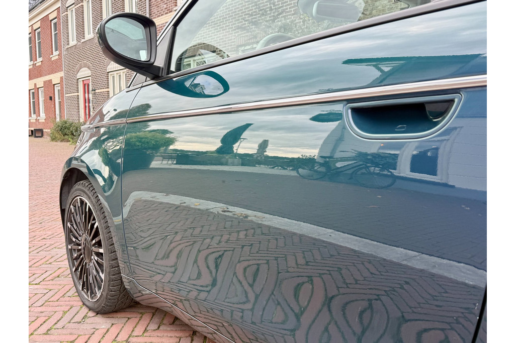 Fiat 500e La Prima 42 kWh, foto 11